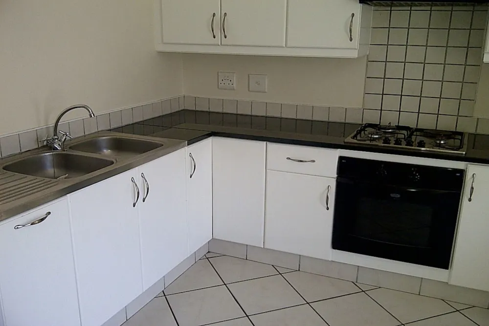 Multi-storey apartment let in Grahamstown Central (Makhanda Central) - 1GC1748771 Multi-storey apartment let in Grahamstown Central (Makhanda Central) - 1GC1748771