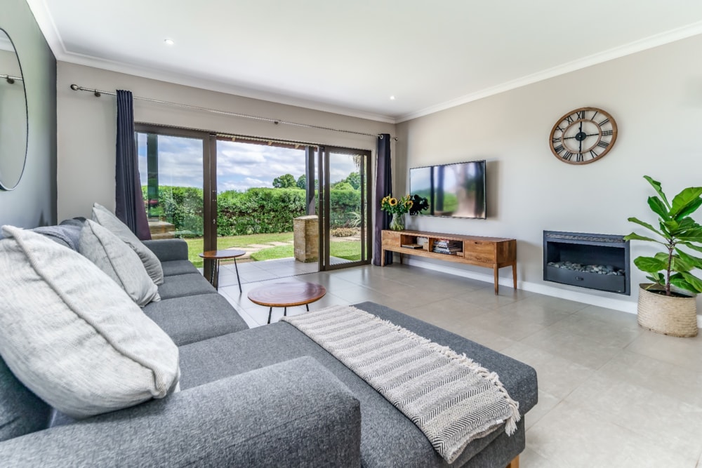 Security complex home for sale in Acutts Estate - 1KF1752069