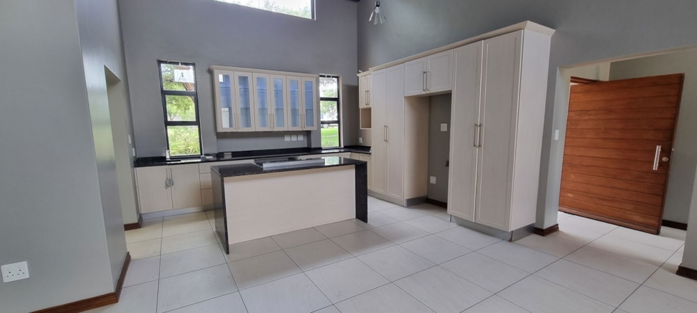 Single-storey house to rent in Copperleaf - 1CU1729802 Single-storey house to rent in Copperleaf - 1CU1729802