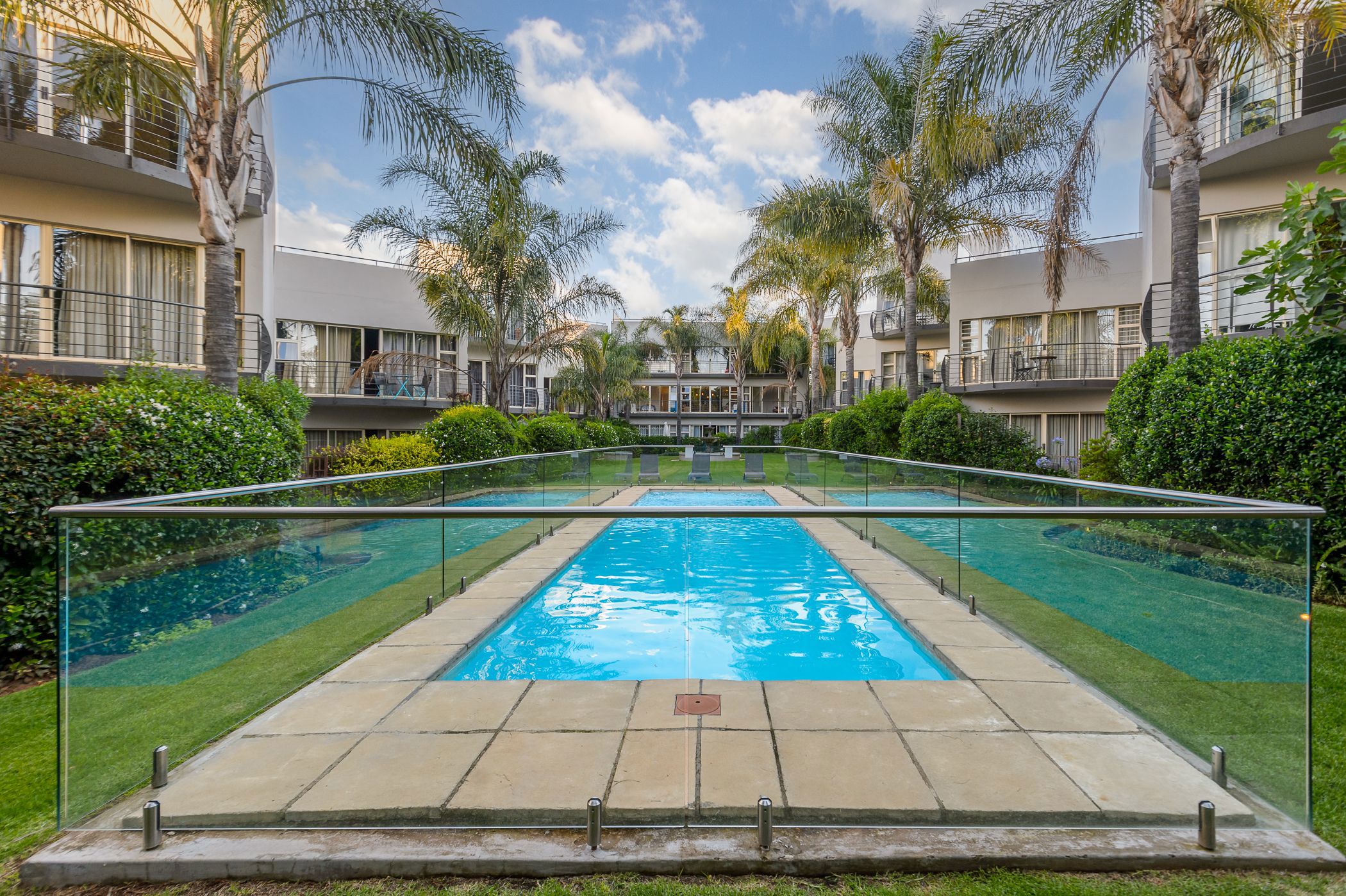 Apartment for sale in Oaklands, Johannesburg - HP1698330