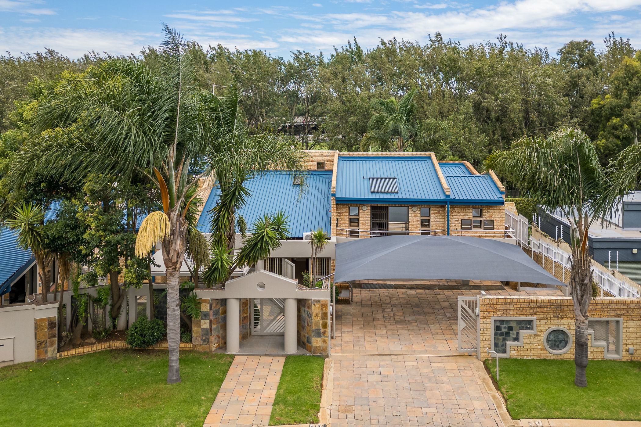 House sold in Farrarmere - EN1643192