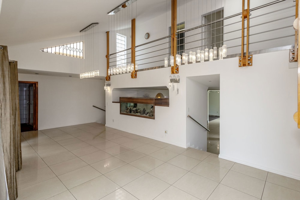 House sold in Farrarmere - EN1643192