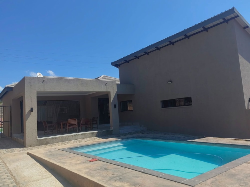 House for sale in Valencia Park - 1NS1645605