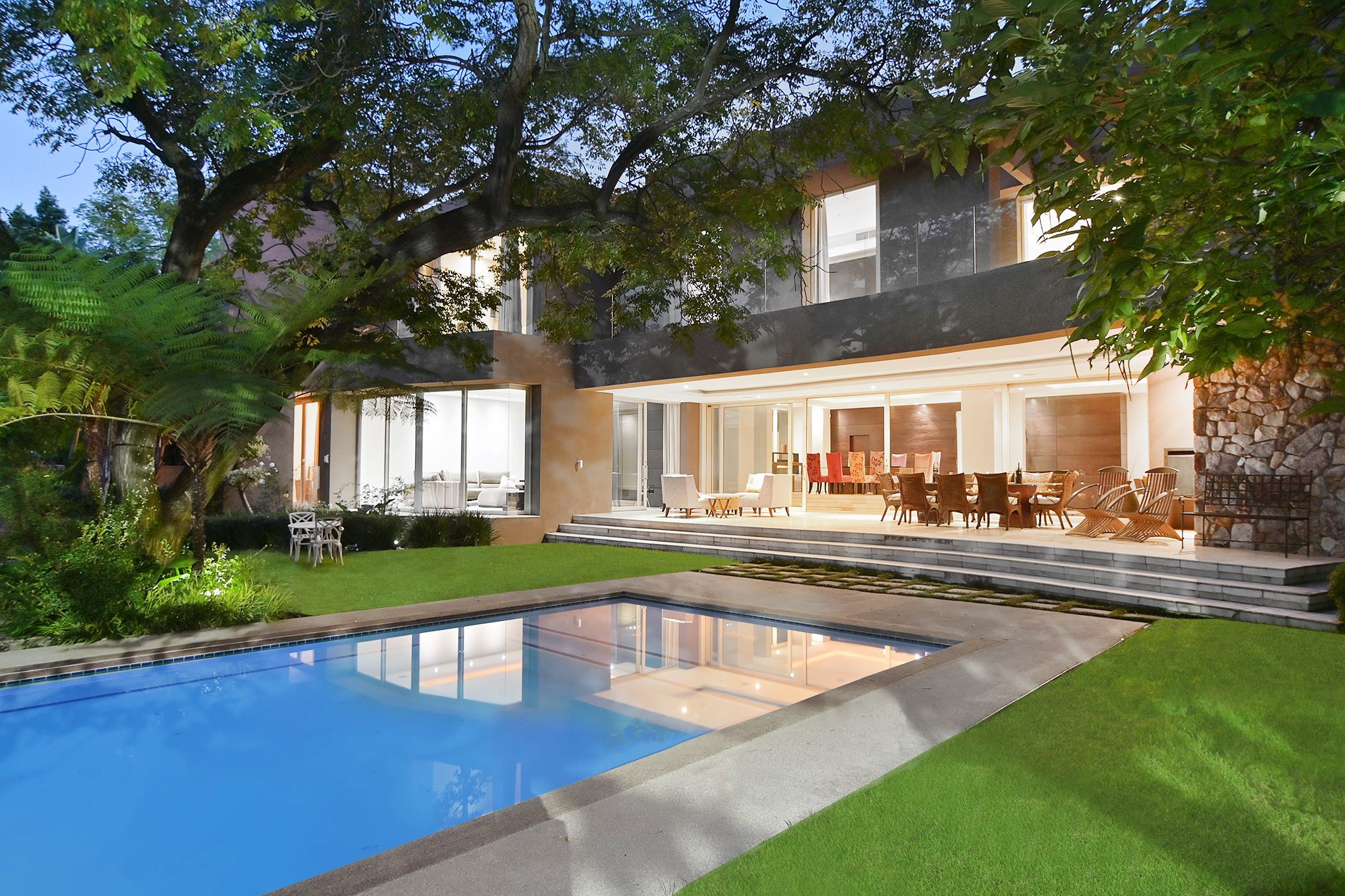 House for sale in Sandhurst - HP1646635