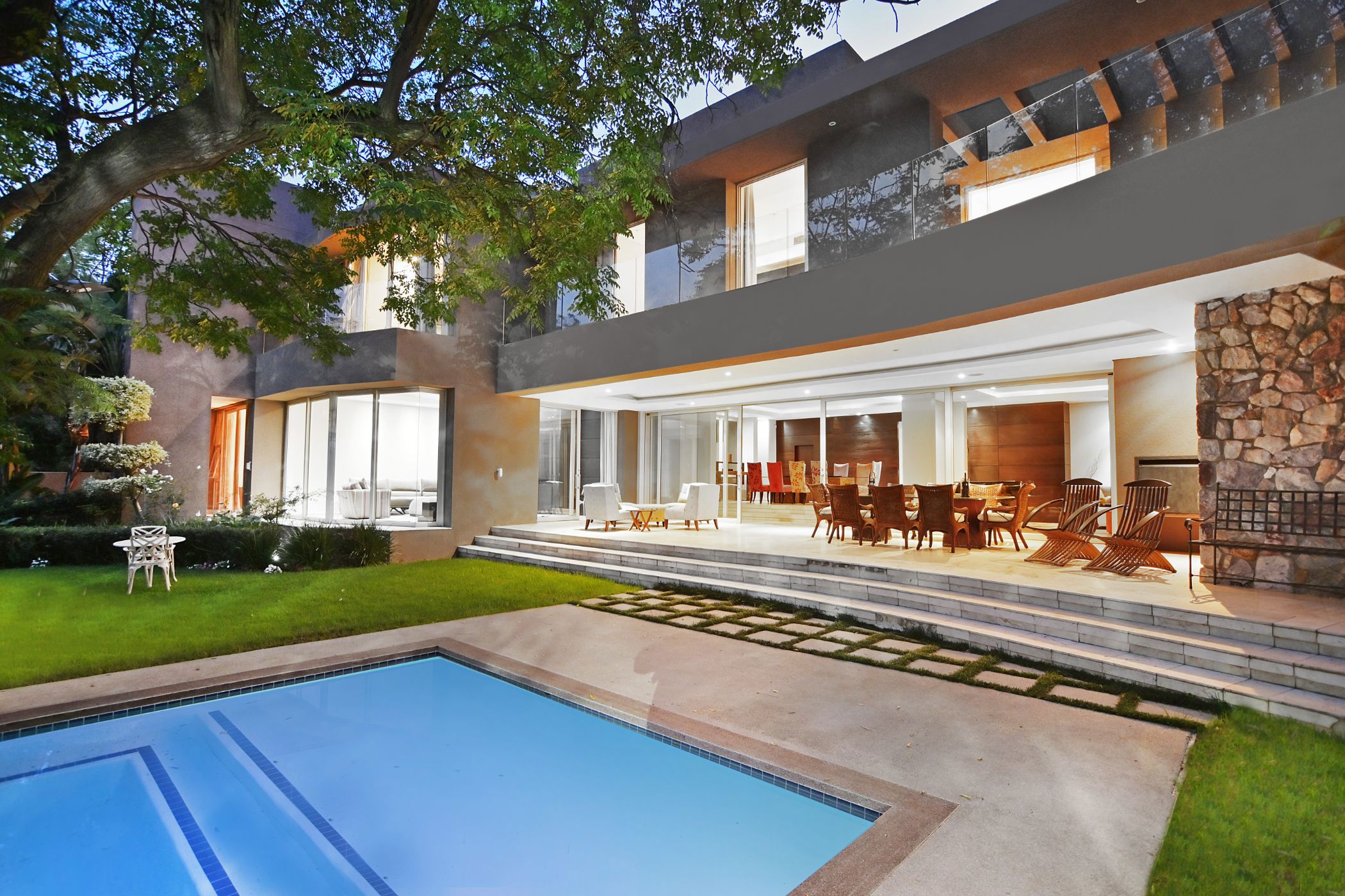 Double-storey cluster for sale in Sandhurst - HP1646635