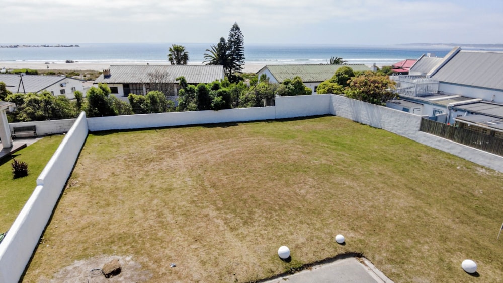 Vacant land sold in Paternoster - LA1645387