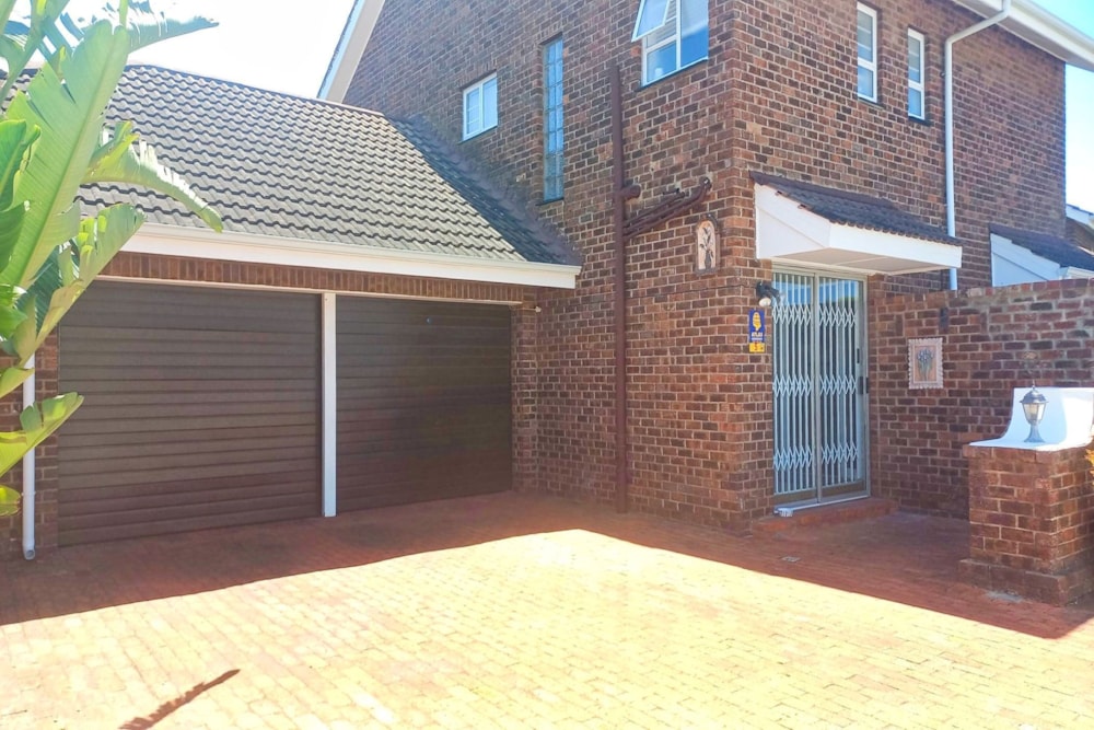 Townhouse let in Summerstrand - 1PLZ1691520 Townhouse let in Summerstrand - 1PLZ1691520
