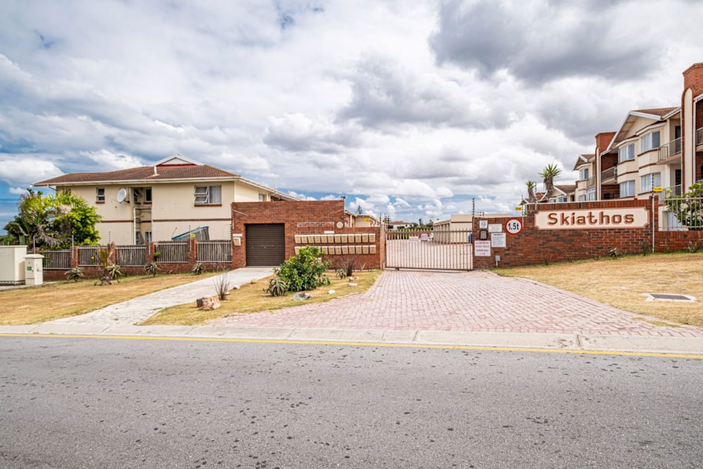 Apartment sold in Bluewater Bay, Port Elizabeth, Gqeberha - 1PLZ1648775 Apartment sold in Bluewater Bay, Port Elizabeth, Gqeberha - 1PLZ1648775