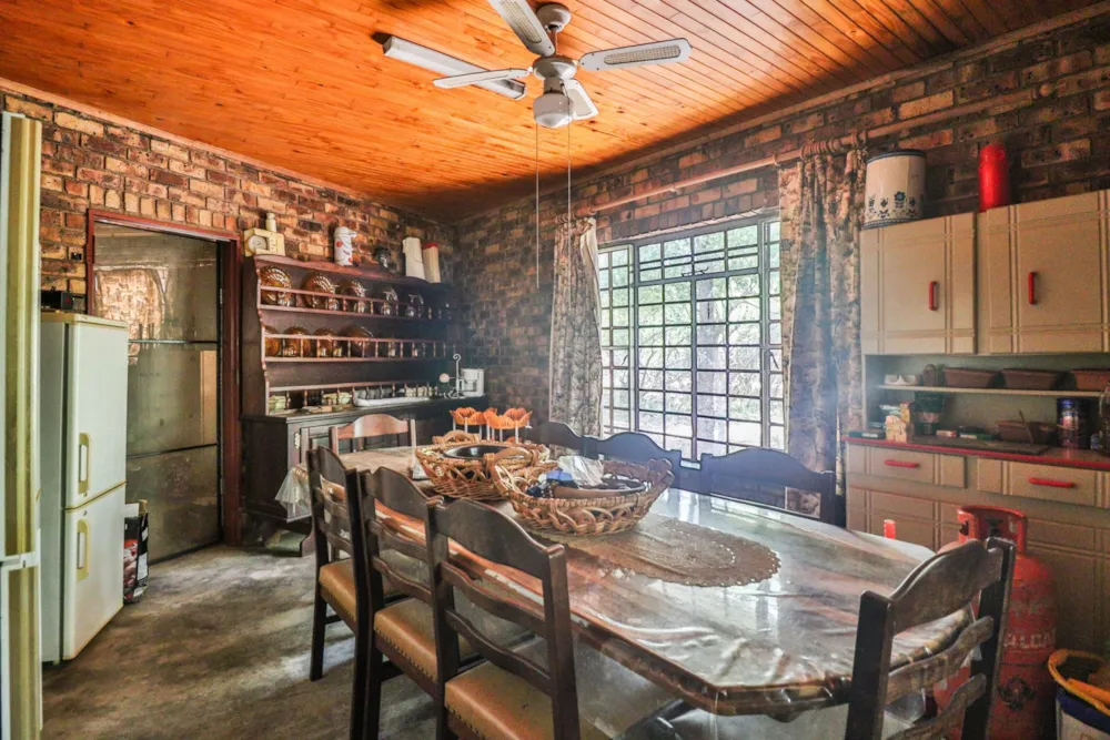 House for sale in Marloth Park - 1NK1647088 House for sale in Marloth Park - 1NK1647088