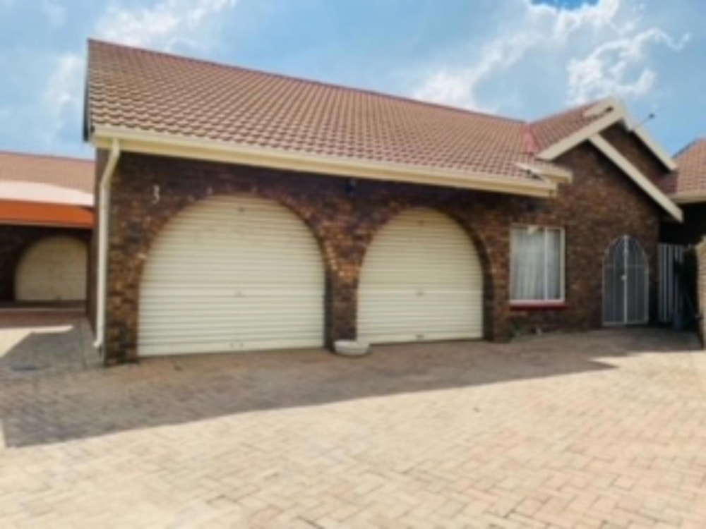 Townhouse for sale in Birchleigh North - KTP1645584