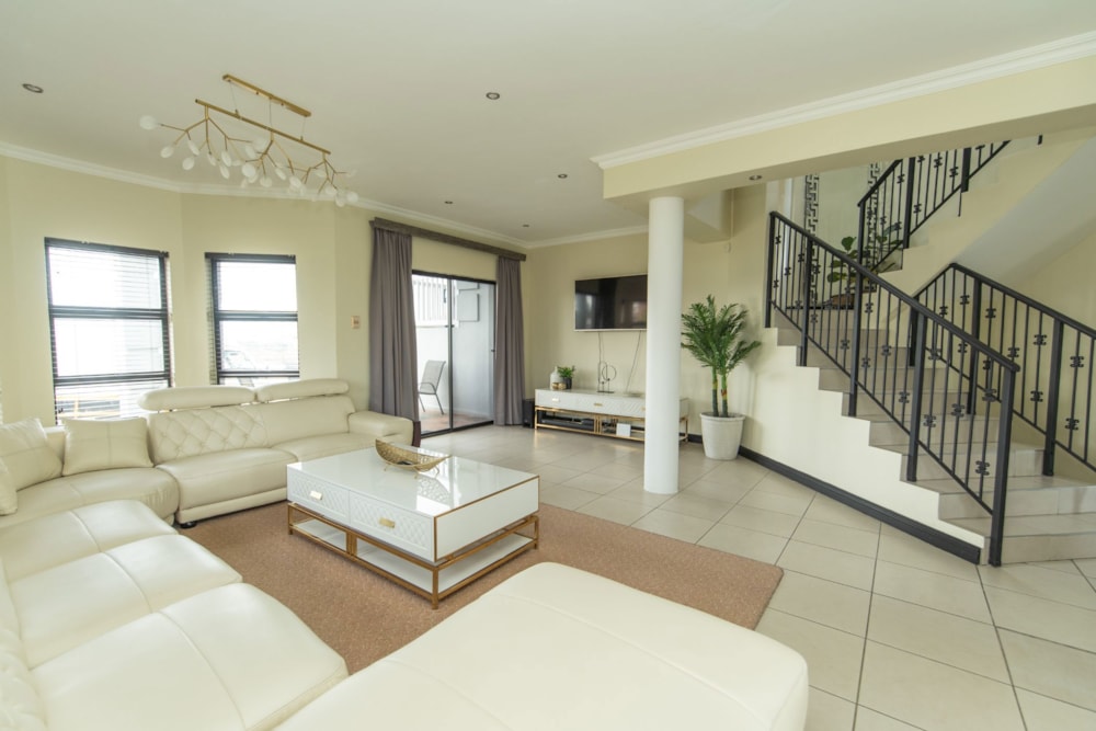 Double-storey house for sale in Strelitzia Park - 1UK1648382 Double-storey house for sale in Strelitzia Park - 1UK1648382