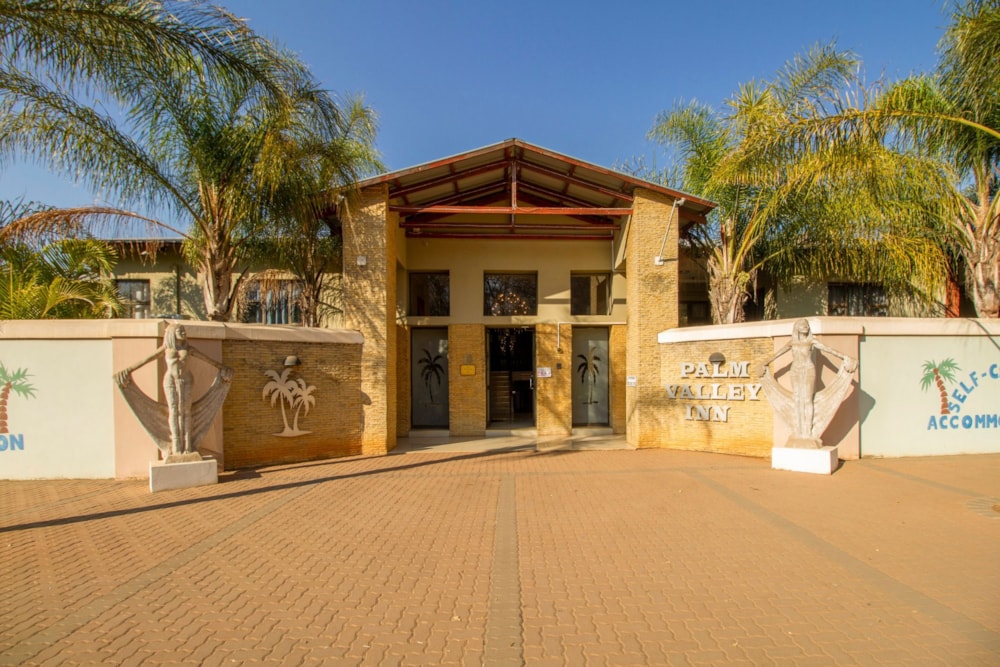 Security complex home for sale in Schoemansville - 1HR1664508 Security complex home for sale in Schoemansville - 1HR1664508