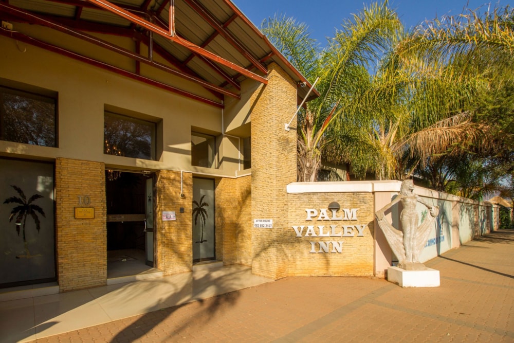 Security complex home for sale in Schoemansville - 1HR1514385 Security complex home for sale in Schoemansville - 1HR1514385