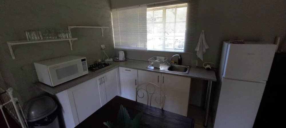 Bachelor apartment to rent in Bains Vlei - 1BX1715746 Bachelor apartment to rent in Bains Vlei - 1BX1715746