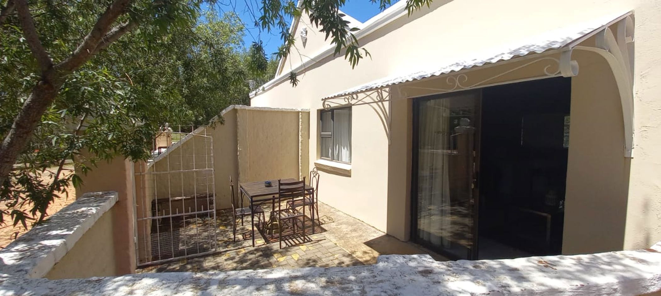 Bachelor apartment to rent in Bains Vlei - 1BX1715746