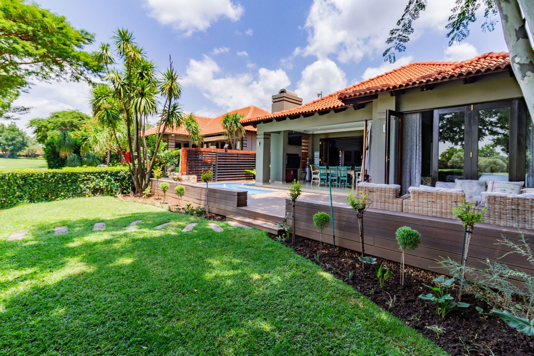 House sold in Pecanwood - 1HR1645004