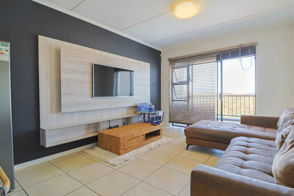 Apartment for sale in Oakdene, Johannesburg - 1GV1648018