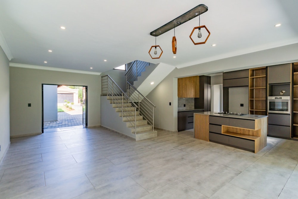 House for sale in Westlake, Hartbeespoort - 1HR1710026