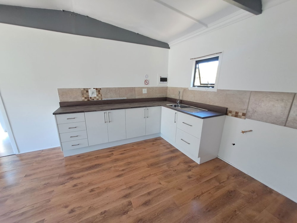 Bachelor apartment to rent in Bathurst - 1PF1731919