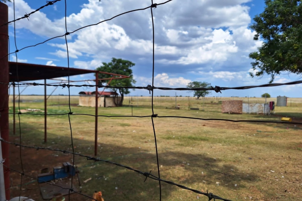 Farm vacant land for sale in Bloemhof, North West Province - 1KJ1648172 Farm vacant land for sale in Bloemhof, North West Province - 1KJ1648172
