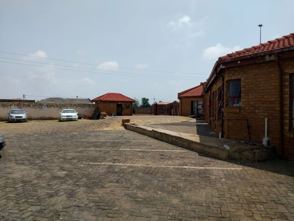 Apartment for sale in Vosloorus - BOK1606092 Apartment for sale in Vosloorus - BOK1606092