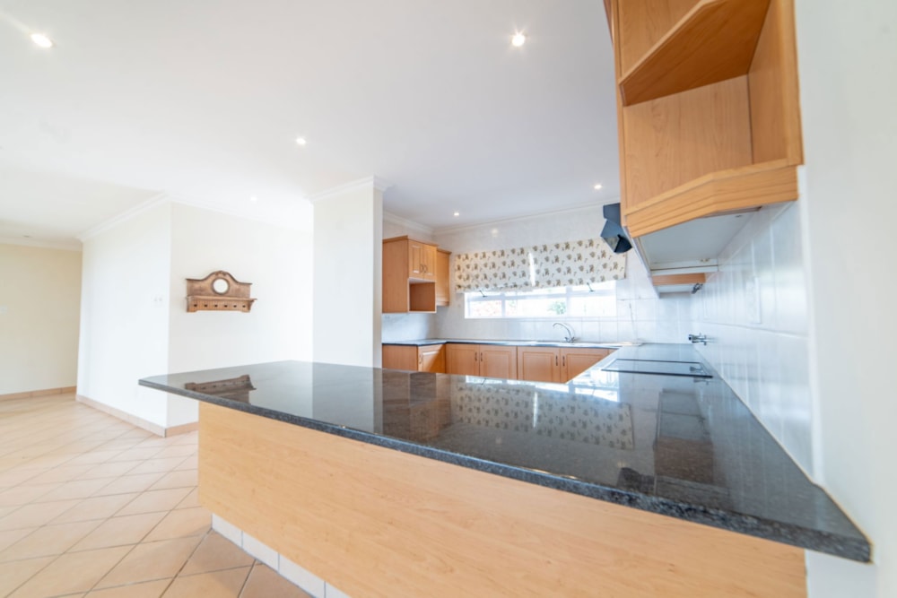 Penthouse apartment sold in Beverley Hills Estate  - 1BD1665967 Penthouse apartment sold in Beverley Hills Estate  - 1BD1665967