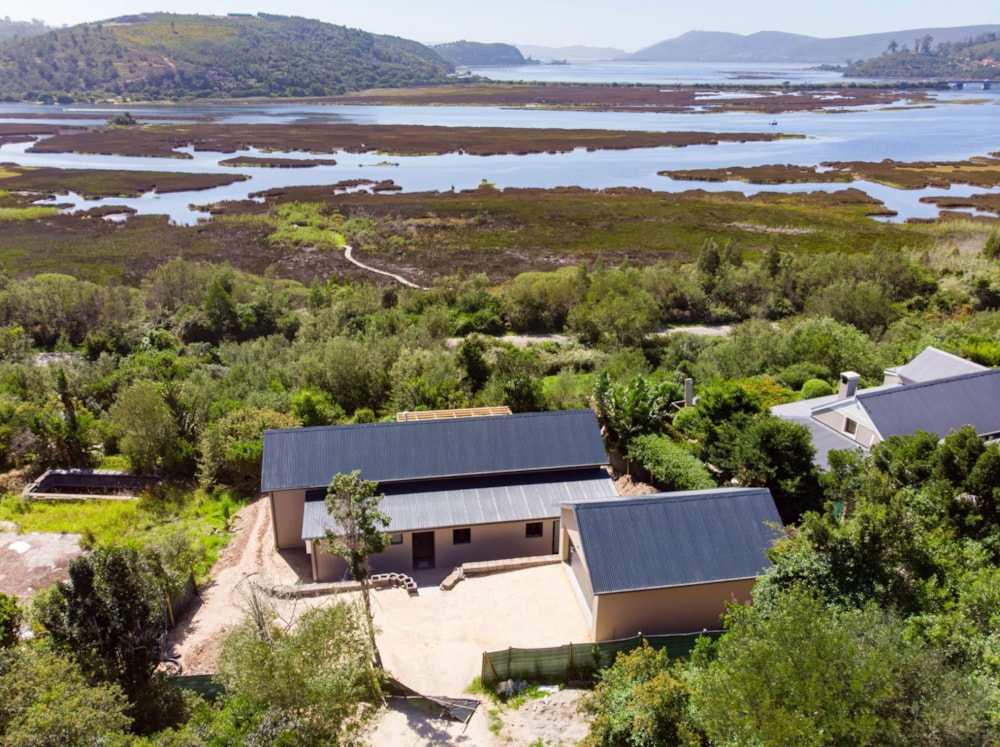 Security complex home for sale in Phantom Pass - 1KG1641730