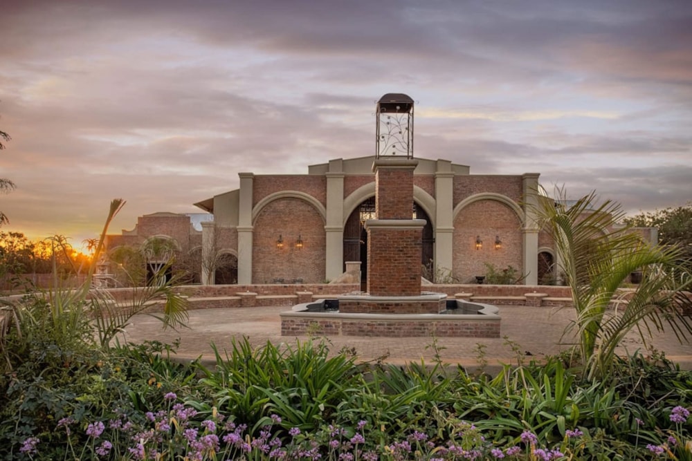 Function venue for sale in Kameeldrift East - PT1641703 Function venue for sale in Kameeldrift East - PT1641703