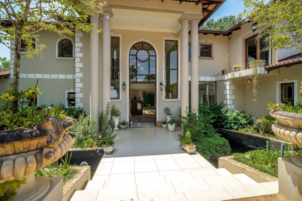 Double-storey house for sale in Hillcrest, Upper Highway - 1KF1643609 Double-storey house for sale in Hillcrest, Upper Highway - 1KF1643609