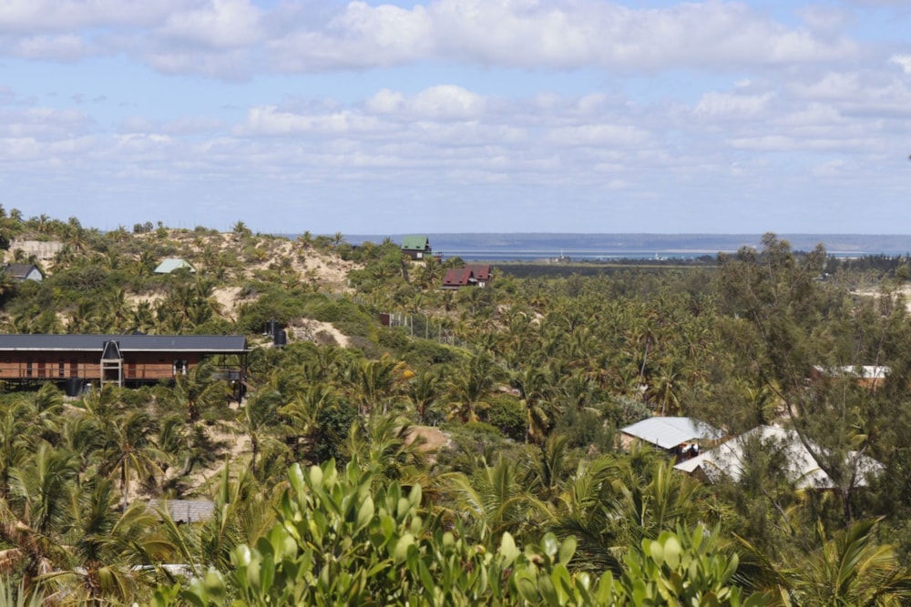 Vacant land for investment in Praia da Barra, Mozambique - 3MQ1644779