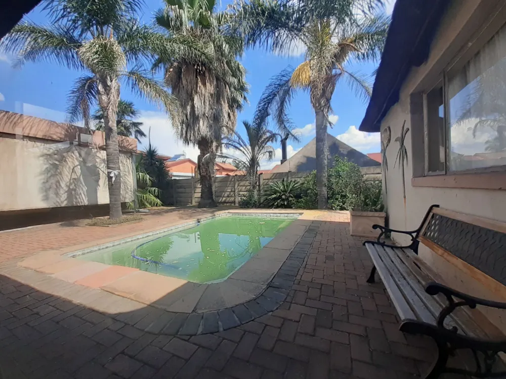 House for sale in Vanderbijlpark SE 2 - 1VT1726717