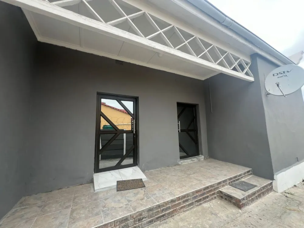 House for sale in King Williams Town (Qonce) - 1MH1644936
