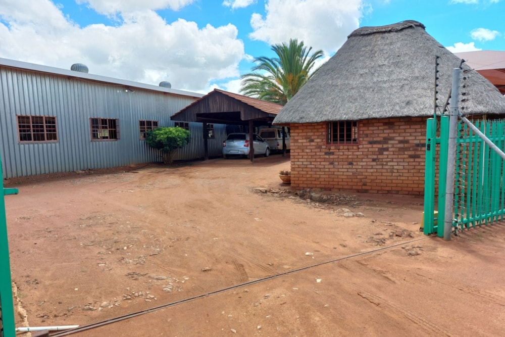 Smallholding for sale in Polokwane - 1PS1650999