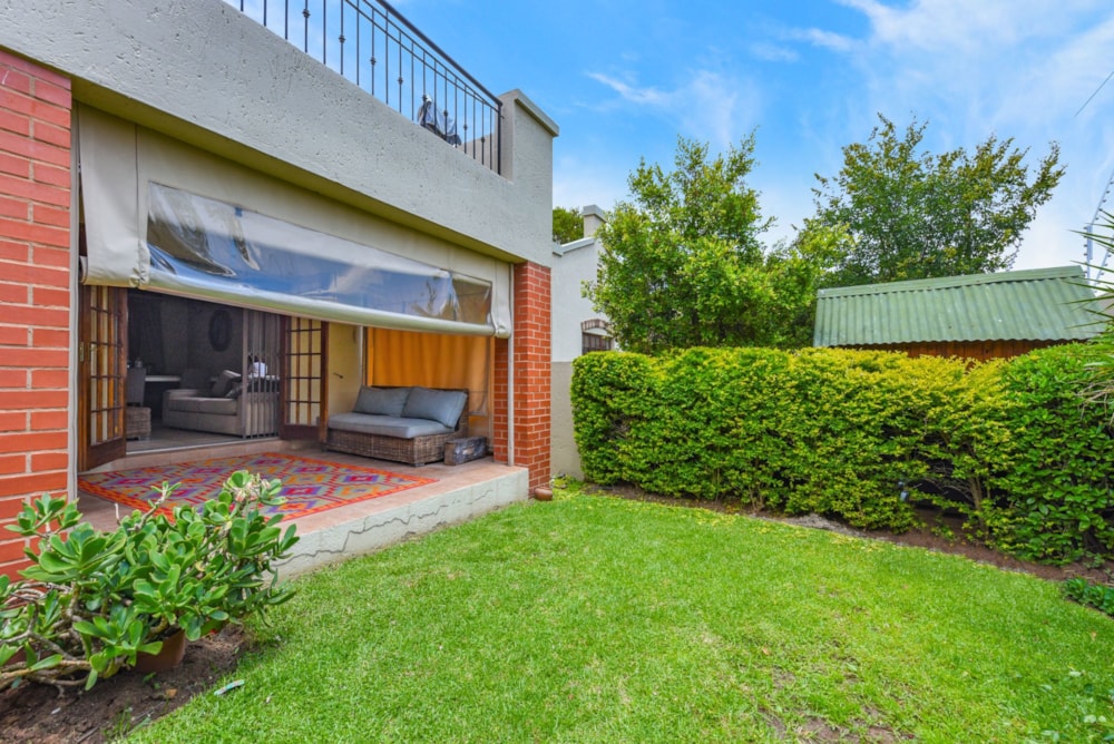 Townhouse for sale in Paulshof - FW1713428 Townhouse for sale in Paulshof - FW1713428