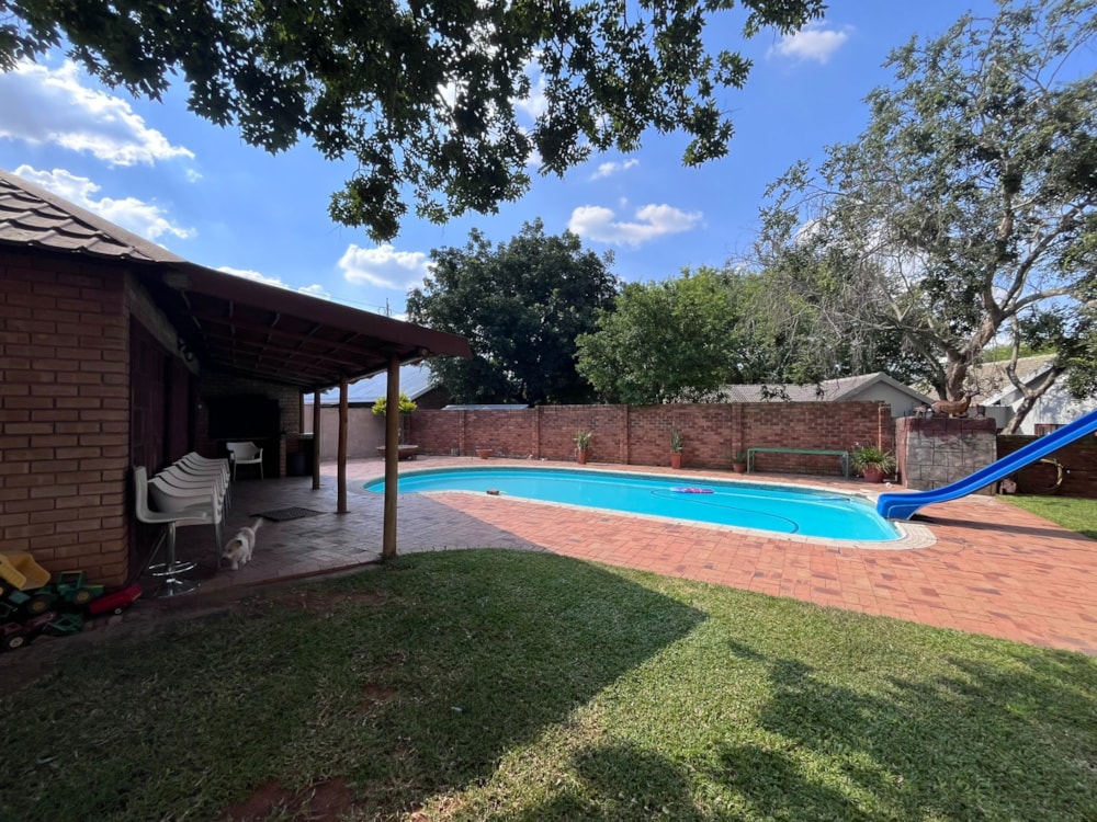 House for sale in Modimolle (Nylstroom) - 1MDM1662301