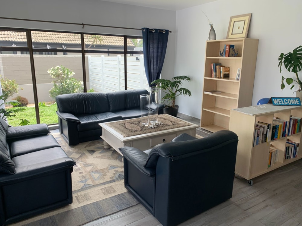 Beachfront villa for sale in Swakopmund, Namibia - 3NM1645389 Beachfront villa for sale in Swakopmund, Namibia - 3NM1645389