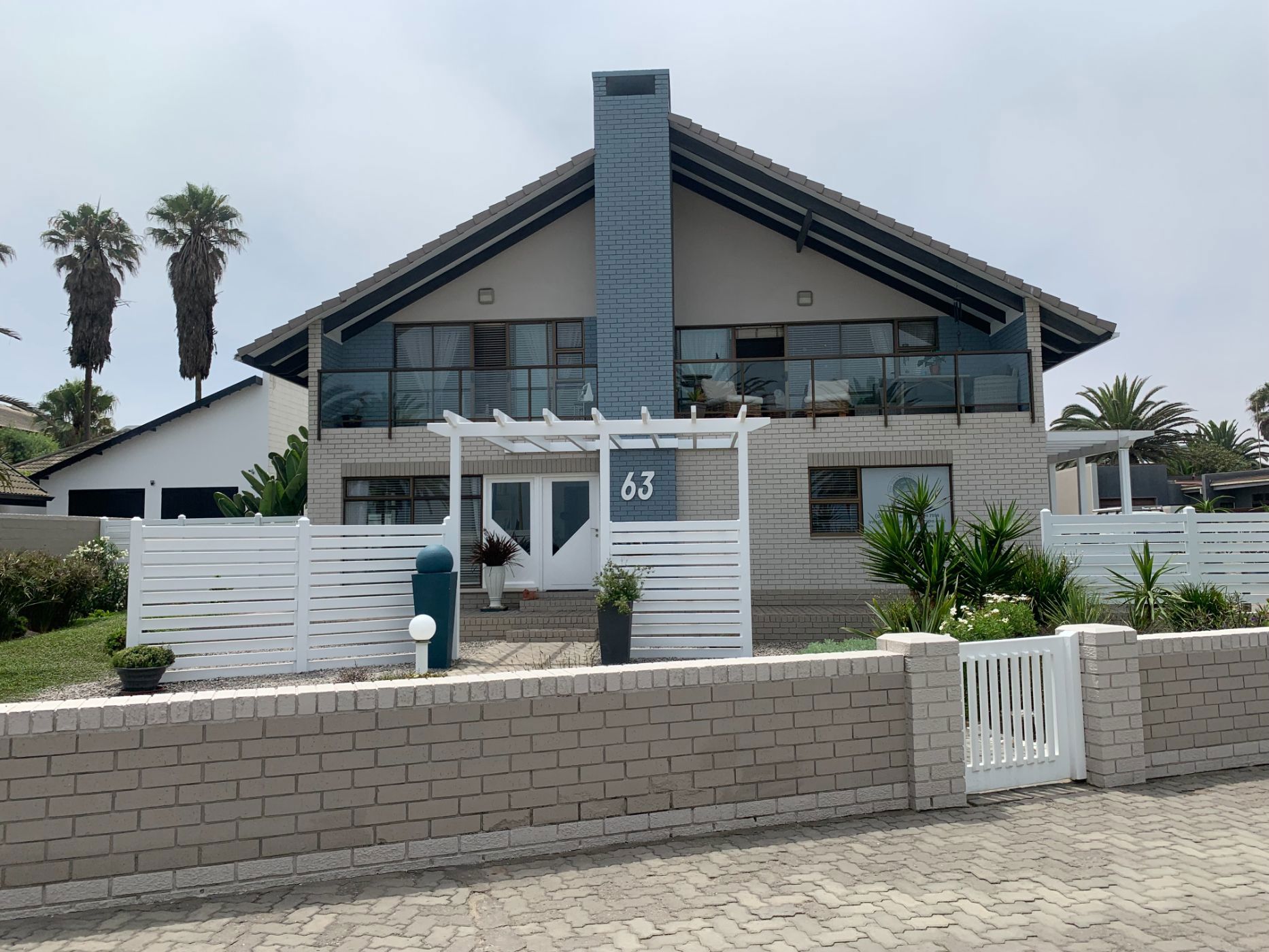 Beachfront villa for sale in Swakopmund, Namibia - 3NM1645389