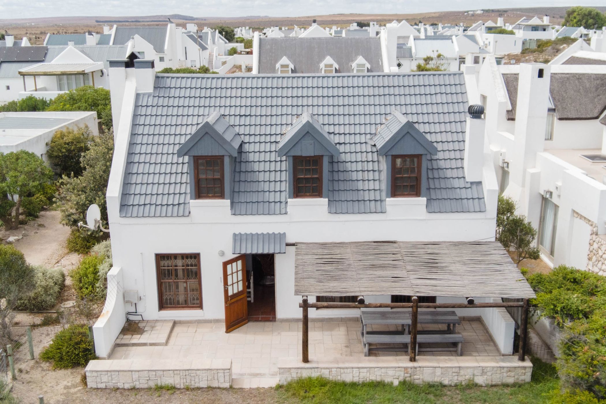 House sold in Paternoster - LA1646485