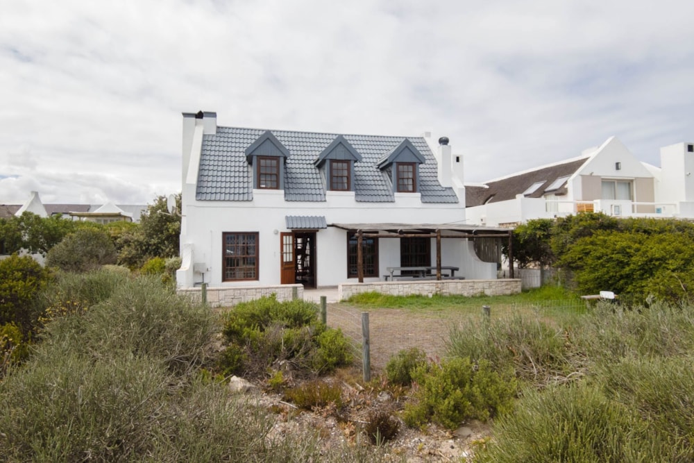 House sold in Paternoster - LA1646485
