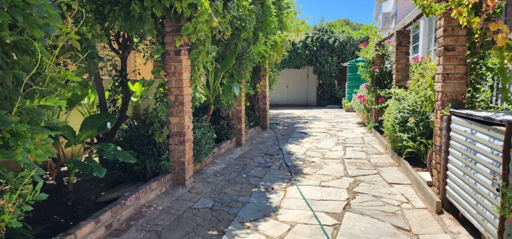 House for sale in Cradock - 1KK1646655 House for sale in Cradock - 1KK1646655
