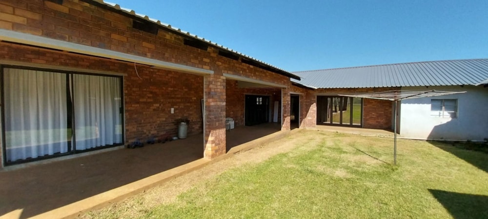 Smallholding for sale in Lydenburg (Mashishing) - 1LY1648072
