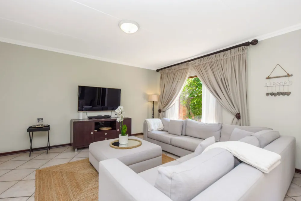 Townhouse let in Craigavon - FYL1740890 Townhouse let in Craigavon - FYL1740890