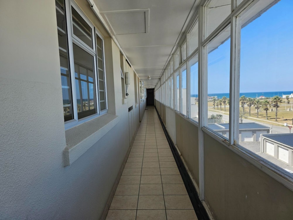 Apartment sold in Summerstrand - 1PLZ1647343 Apartment sold in Summerstrand - 1PLZ1647343