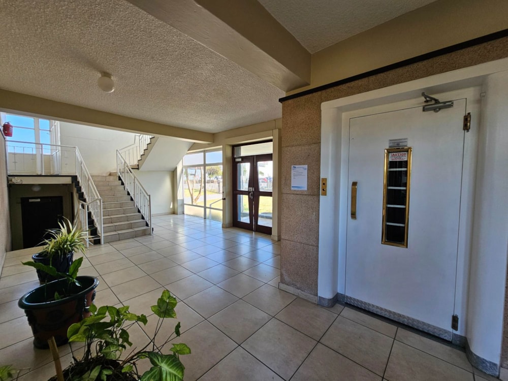 Apartment sold in Summerstrand - 1PLZ1647343 Apartment sold in Summerstrand - 1PLZ1647343