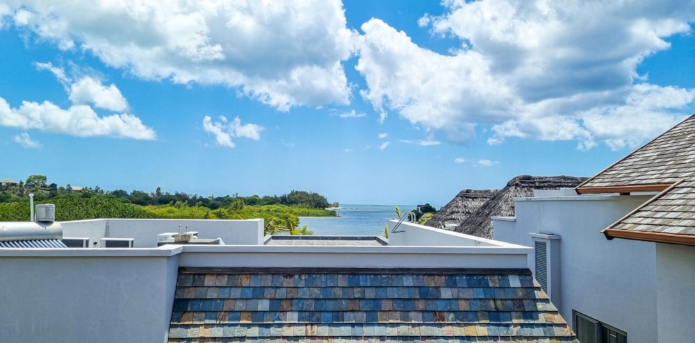 Beachfront villa to rent in Black River, Mauritius - MUR1646890 Beachfront villa to rent in Black River, Mauritius - MUR1646890