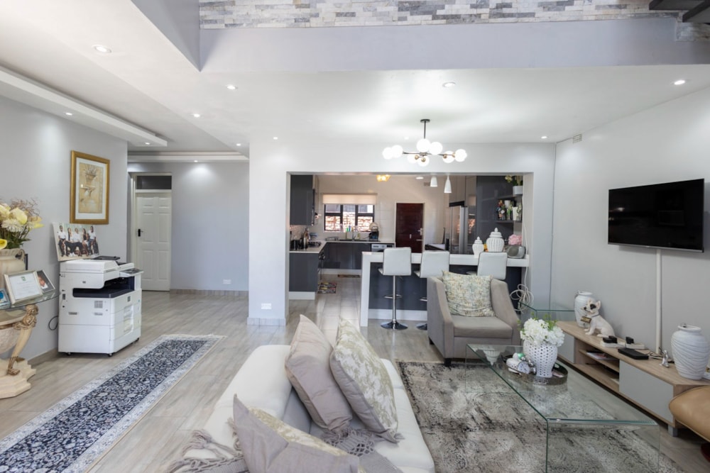 Townhouse for sale in Highlands, Zimbabwe - 3ZB1647085