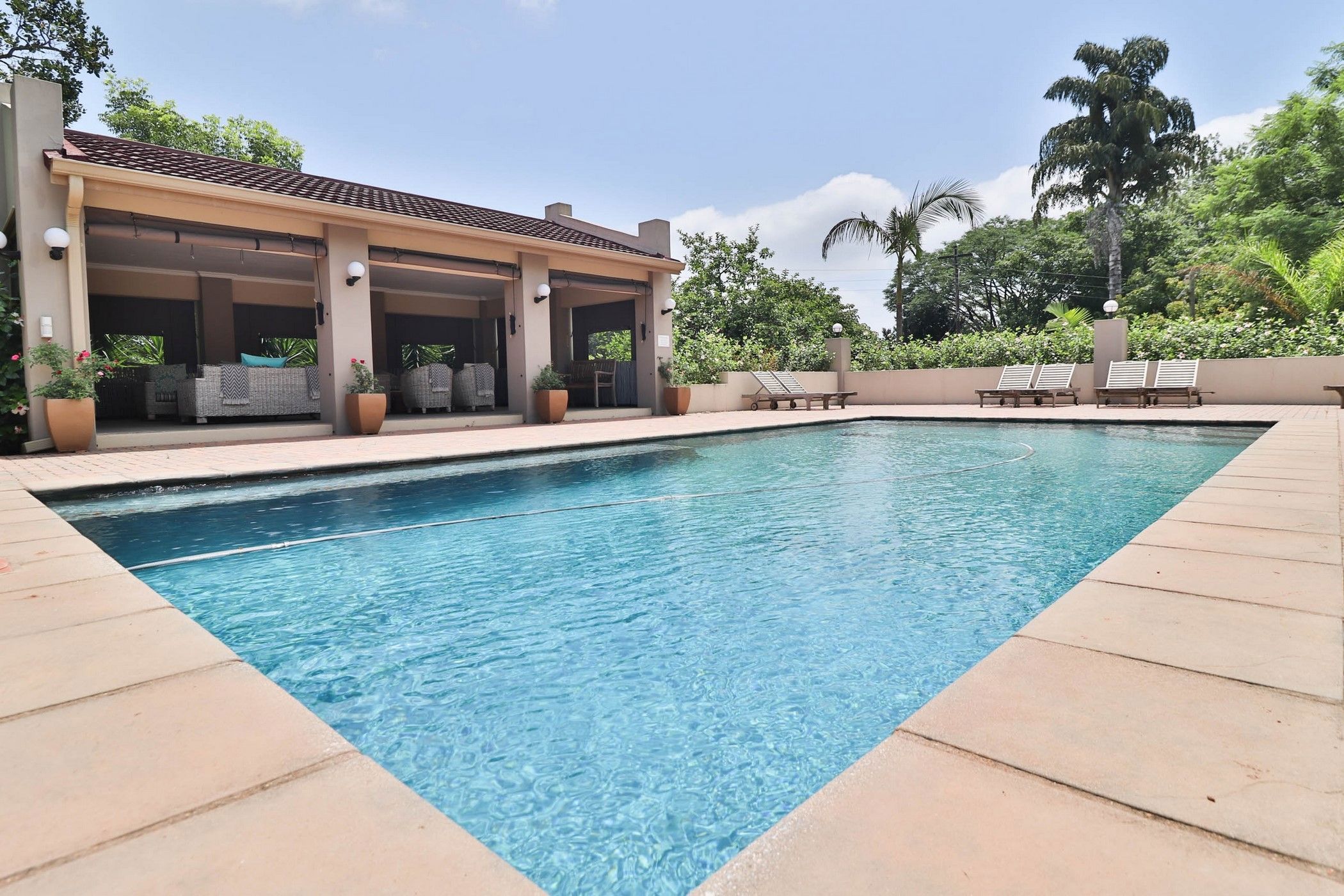 Hotel for sale in White River - 1WR1657075