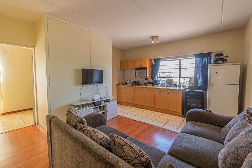 Apartment let in Hillcrest, Pretoria - PTL1647345