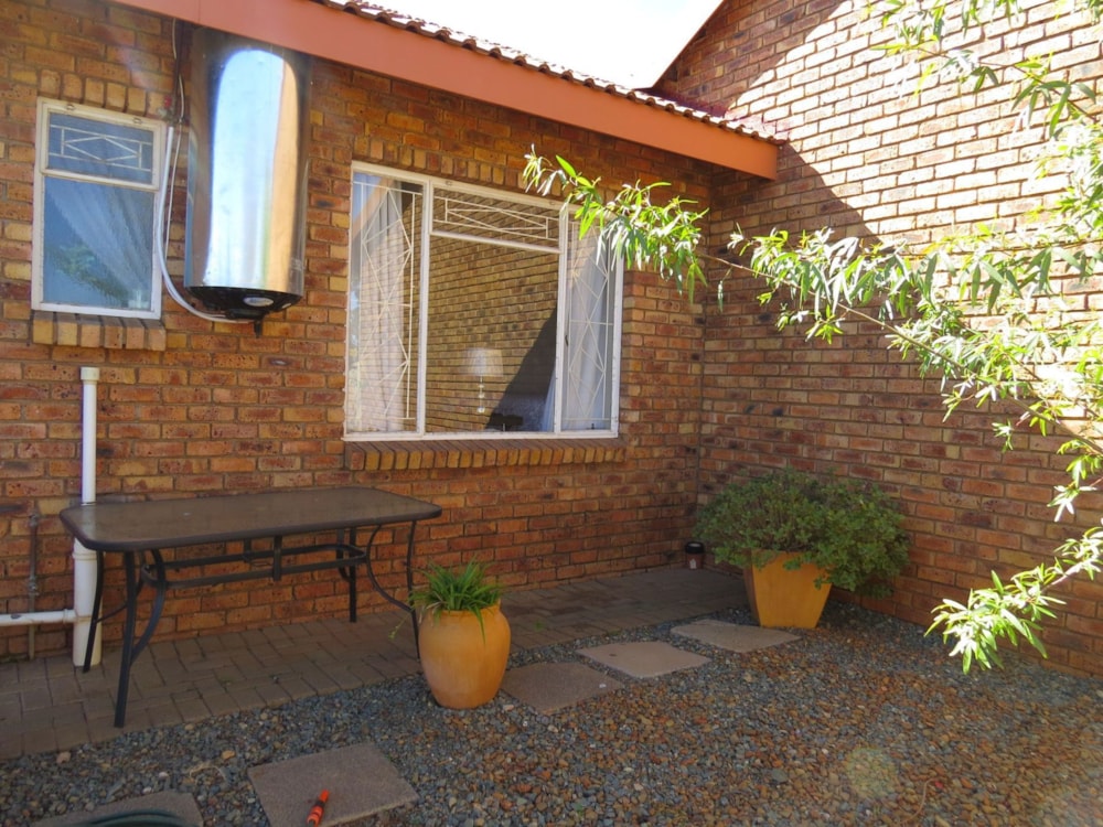 House for sale in Riviera, Kimberley - 1KJ1647621