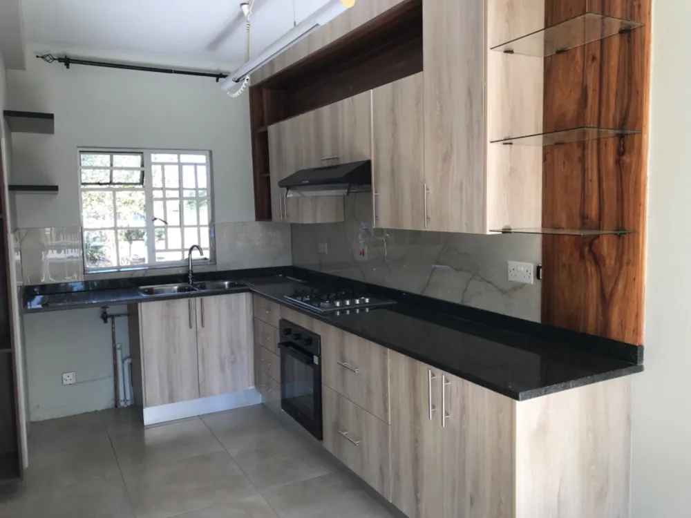 Townhouse to rent in Block 5, Botswana - 3BO1737892 Townhouse to rent in Block 5, Botswana - 3BO1737892